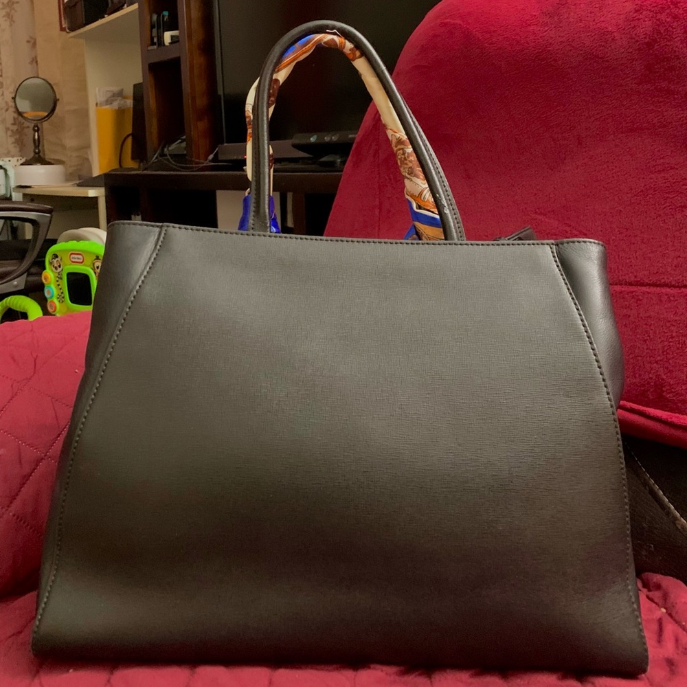 💯 Authentic Fendi 2jours Saffiani Large 2-Way Bag - Picture 3 of 17
